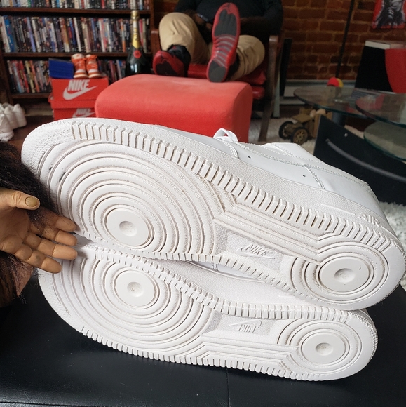 Nike Air Force One - Picture 8 of 11